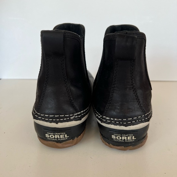 EUC Sorel Out & About Chelsea Women’s Waterproof Snow Boots, Size 7.5 - Picture 5 of 13